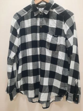 Camiseta Hollister cuadros blanco y negro
