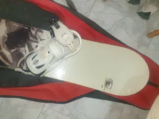 Tabla Snowboard + Botas Salomon + Fijaciones
