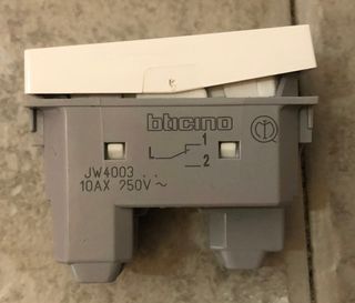 OMNIALUXSTORE BTICINO MATIXGO JW4003 20 PEZZI