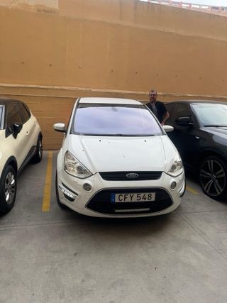 Ford S-MAX 2011