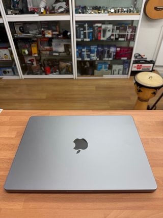 MacBook Pro M1 Pro 14” 16GB RAM 500GB SSD