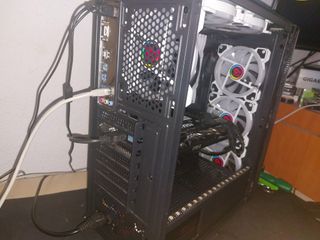 Torre Gaming Negra Ryzen 7 RGB