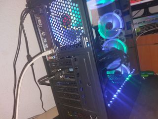 Torre Gaming Negra Ryzen 7 RGB