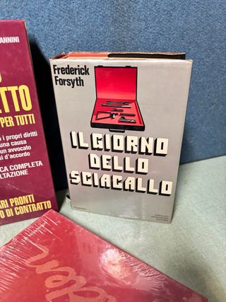Lotto 5 Libri: Sheldon, Forsyth, Scialla, Castella