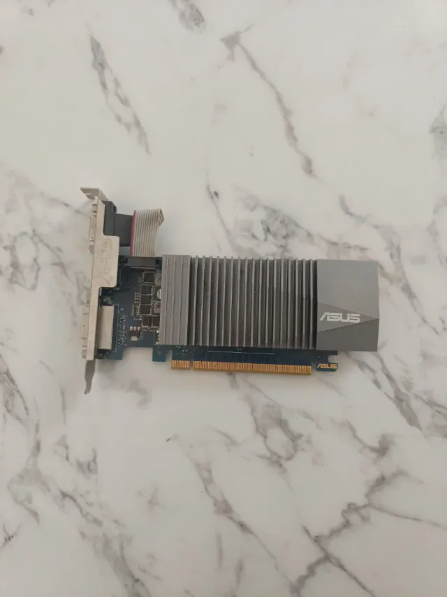 Tarjeta Gráfica Asus GT710-SL-1GD5