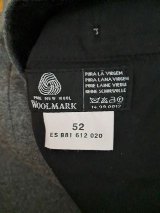 Traje de caballero gris talla 52 con chaleco