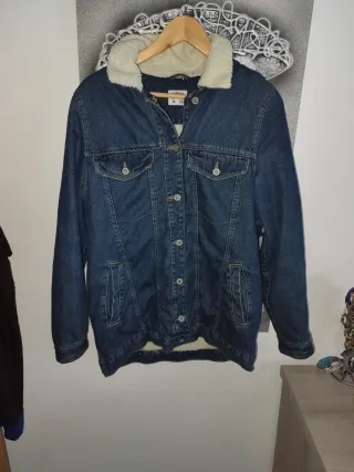 Chaqueta tejana forrada de borreguito