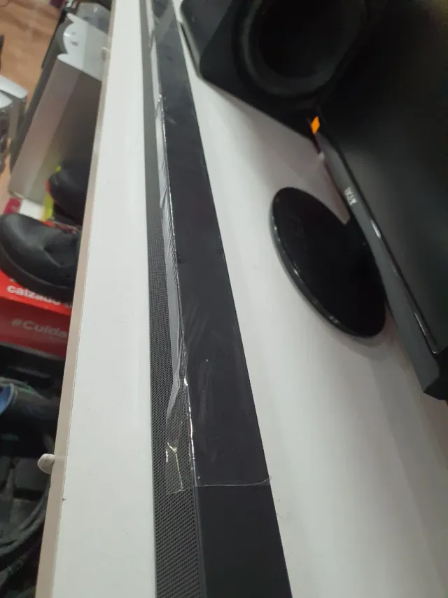 Barra de Sonido y Subwoofer inalambrico