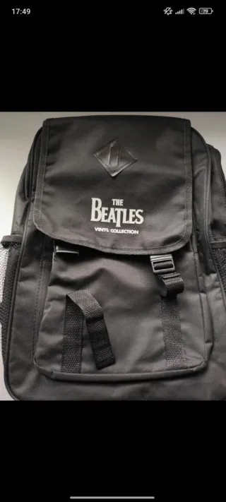 3 camisetas Pull & bear y dos bolsos