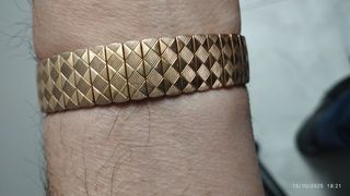 Reloj bañado en oro Dogma