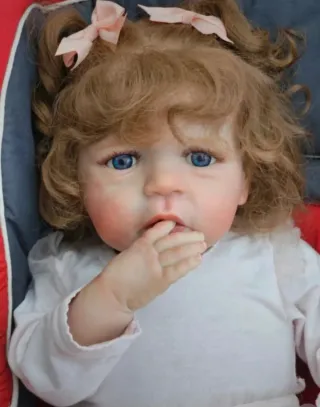 BEBÉ REBORN TODDLER 
KIT SANDIE