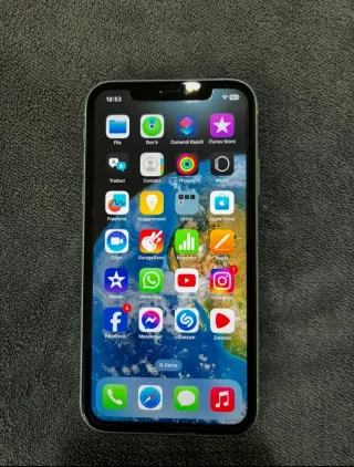 Apple iPhone 11