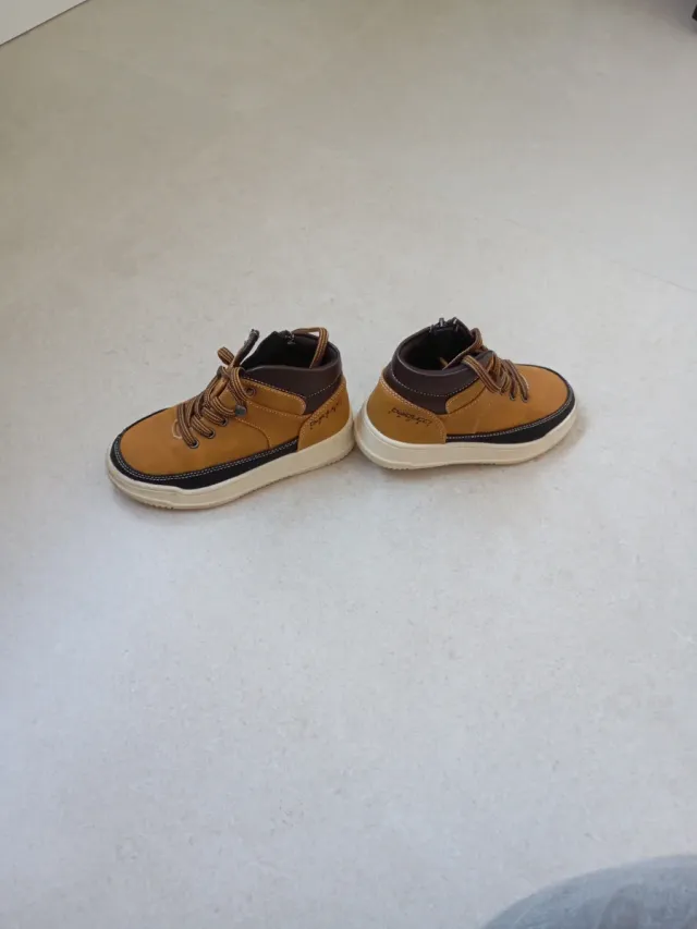 Botines niño marrones marca Balducci talla 28