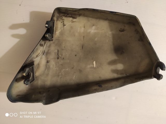 Tapa Lateral Izquierda Yamaha 250 Special