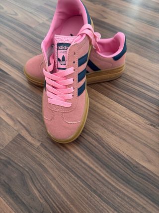 Zapatillas Adidas Rosas y Azules