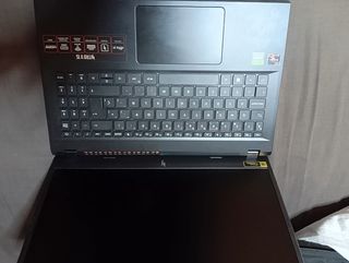 Ordenador portátil negro