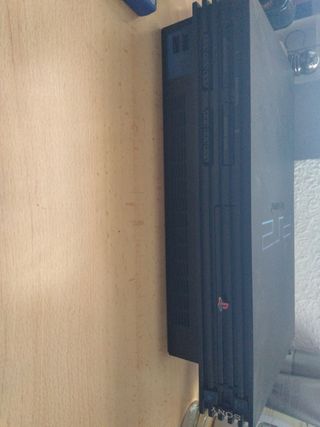 Consola PlayStation 2 Negra + Juego + mando