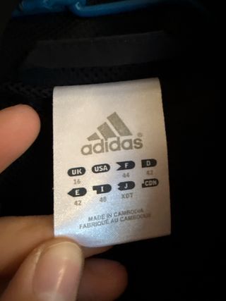 Chaqueta Adidas Negra con Rayas Blancas