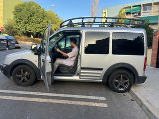 Ford Tourneo Connect 2004