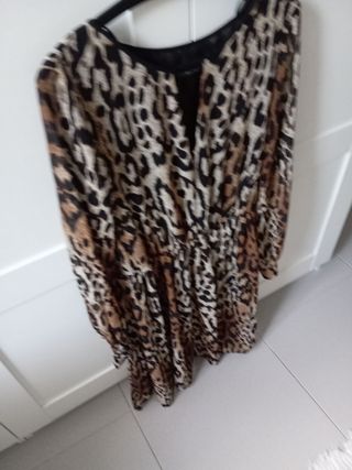 Vestido corto leopardo talla M