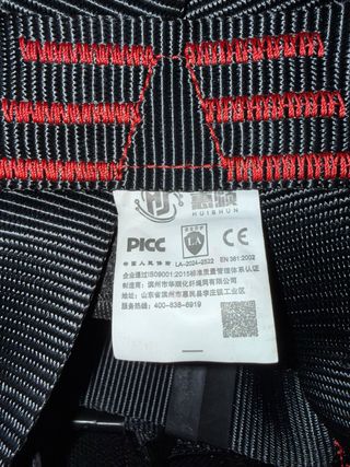 Arnés anticaídas y escalada