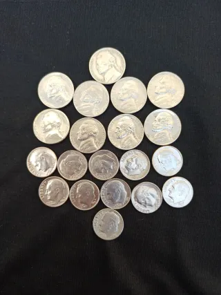 20 Monedas de Centavos de Dólar . 