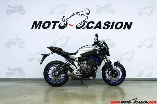 YAMAHA MT-07