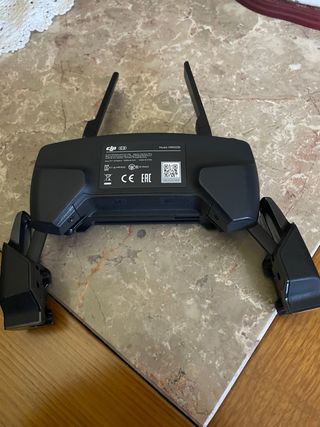 Mando Drone DJI MR1SD25 Negro

Con poco uso