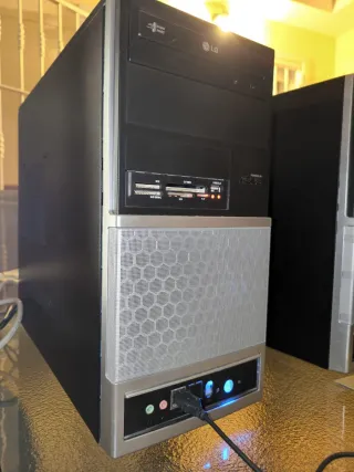 Torre ordenador Pentium(R) Dual-Core CPU E5300 2.6