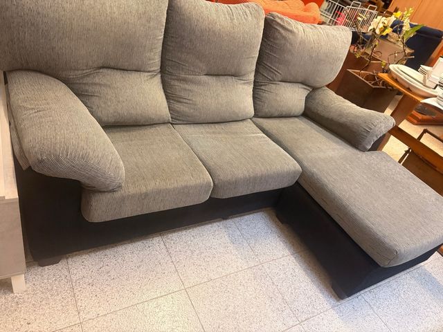 Sofá Chaiselongue Beige y Negro