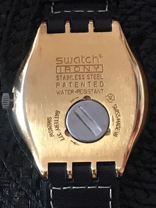 Swatch Irony Oro - Reloj de Pulsera Dorado