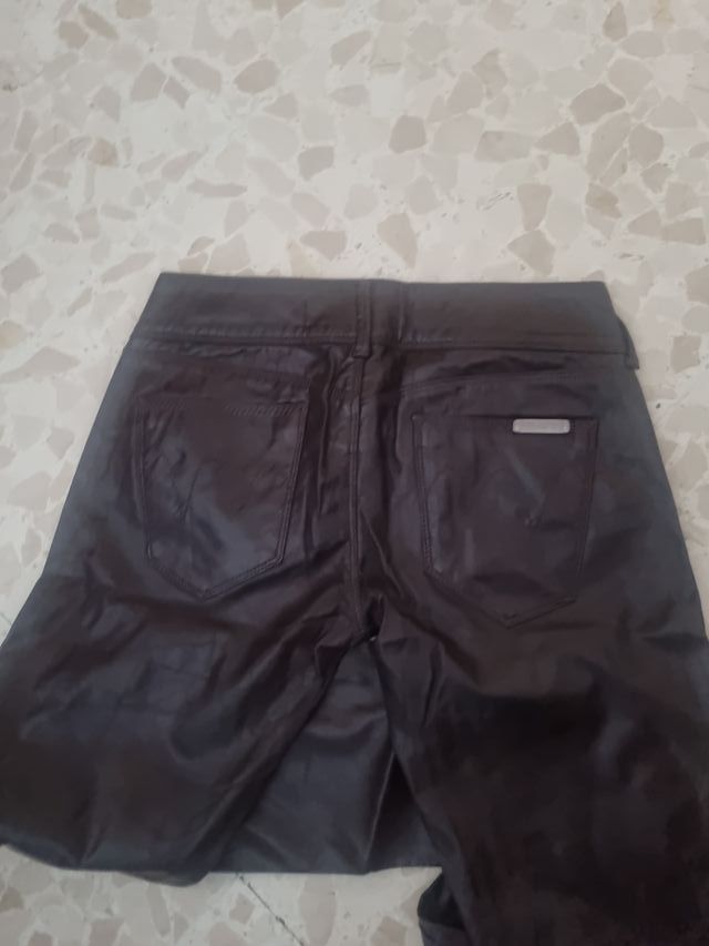 Pantalón polipiel marrón Talla 29