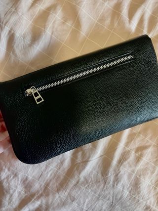 Borsa nera con ali