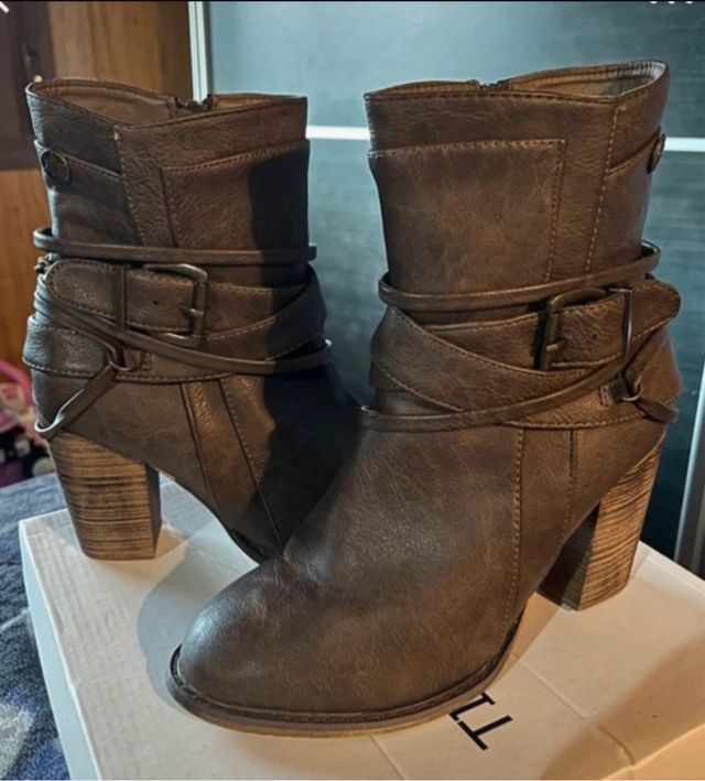 Botas de mujer marrones