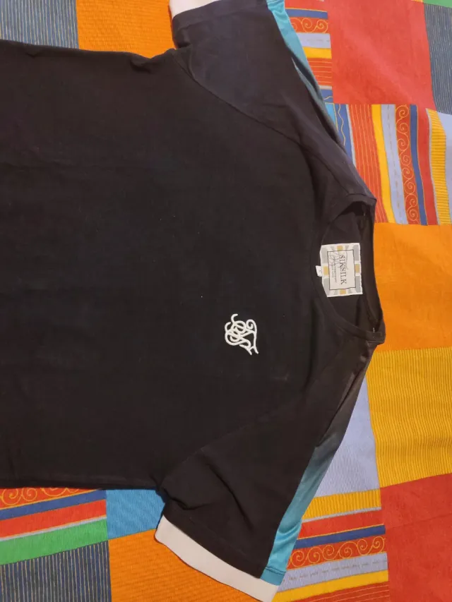 Camiseta SikSilk Negra y Azul