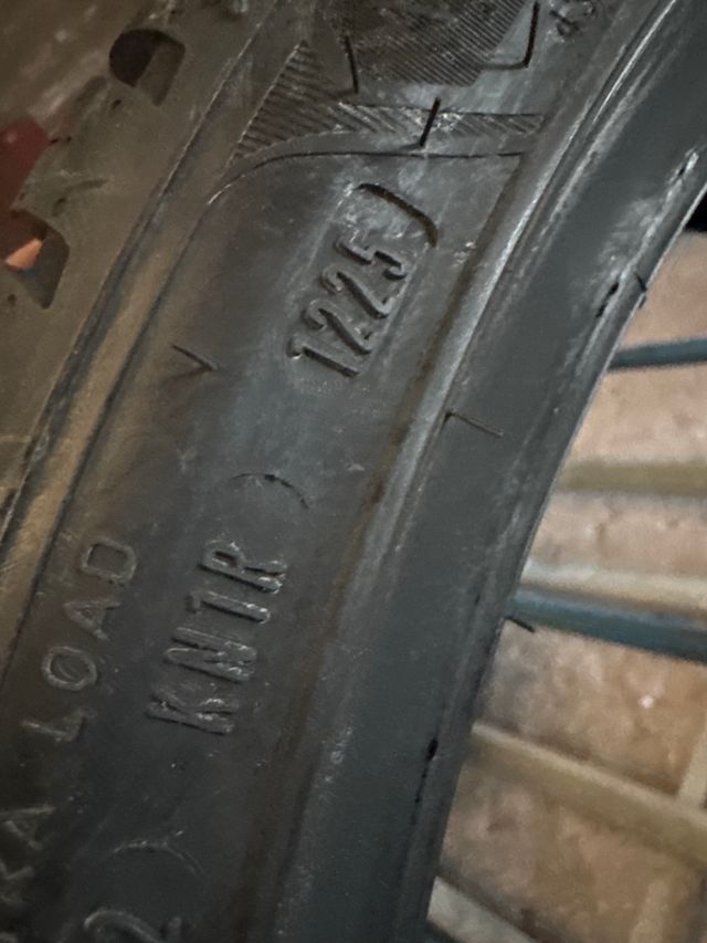 Neumáticos Goodyear Vector 4Seasons Gen-3 255/35R1