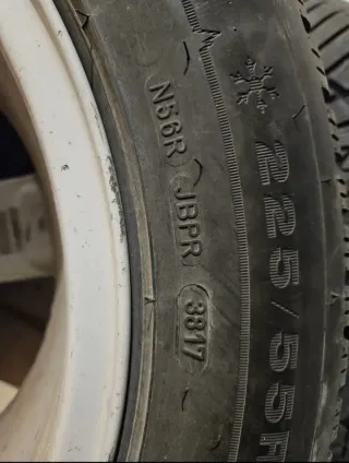 4 Llantas 225/55R/16 en buen estado