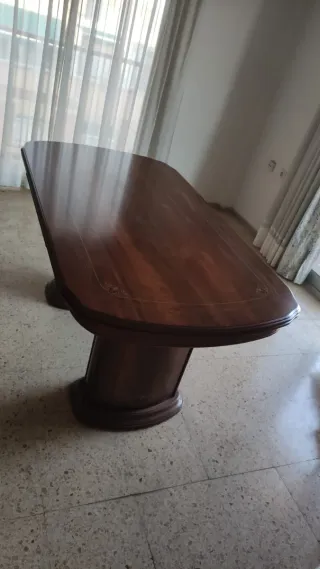 Mesa de comedor de madera
90*165 cm 
