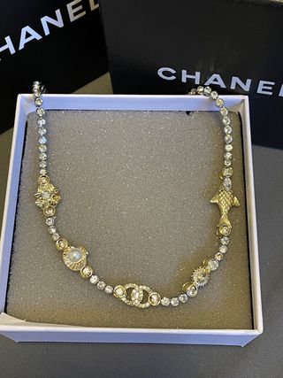Collar Chanel brillante oro/plata