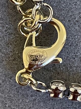 Collar Chanel brillante oro/plata