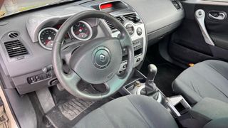 Renault  Megane 2005