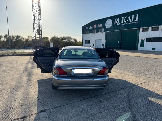 Jaguar X-Type 2003