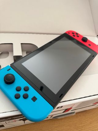 Nintendo Switch 2021 Azul y Rojo
