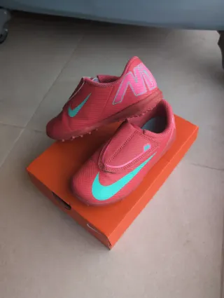 Botas Fútbol Nike Niño Talla 28 Velcro