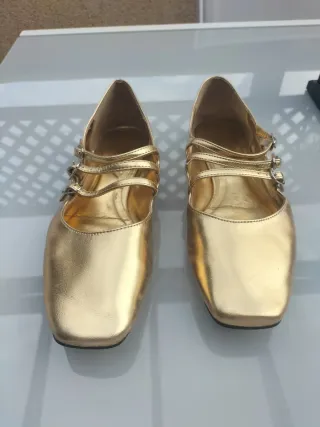 Bailarinas Zara doradas