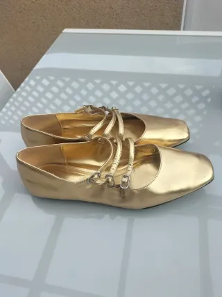 Bailarinas Zara doradas