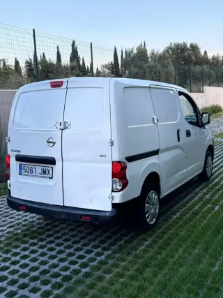 Nissan NV200 2016