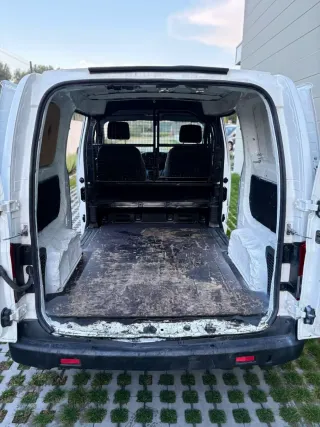 Nissan NV200 2016