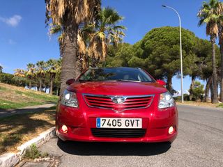 Toyota Avensis 1.8. Techo.Cuero.Libro revisiones.