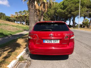 Toyota Avensis 1.8. Techo.Cuero.Libro revisiones.